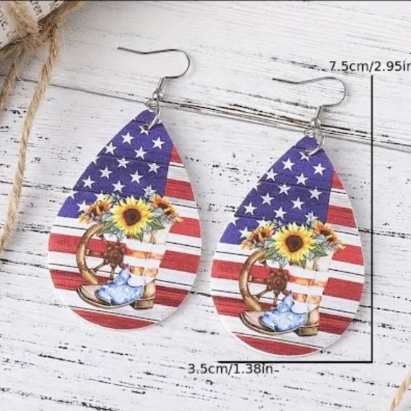 PU Leather Double-sided Western Dangle Earrings with .925 Silver Hooks - Picture 3 of 5